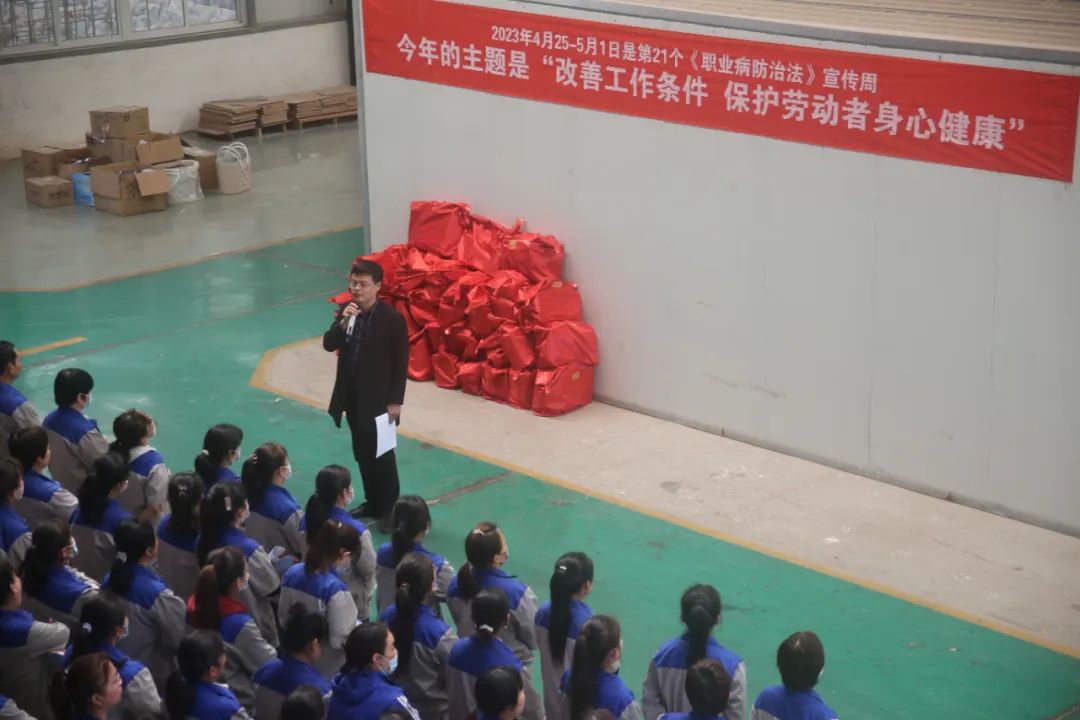 1683083704308481.jpg 7738def854bacd392235d01fd40eafeb.jpg