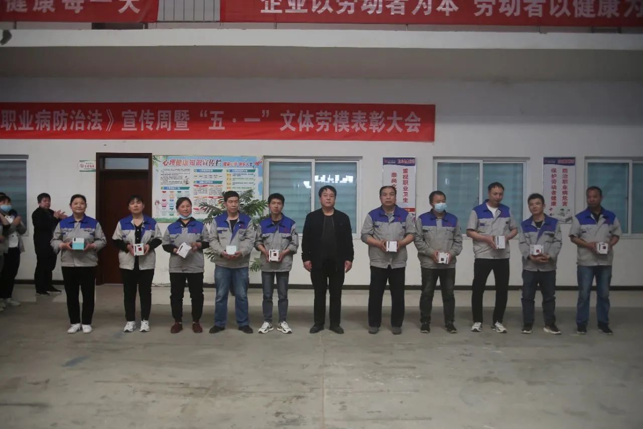 1683084025706181.jpg 32ee0ad3648f9934fa41600243b27892.jpg