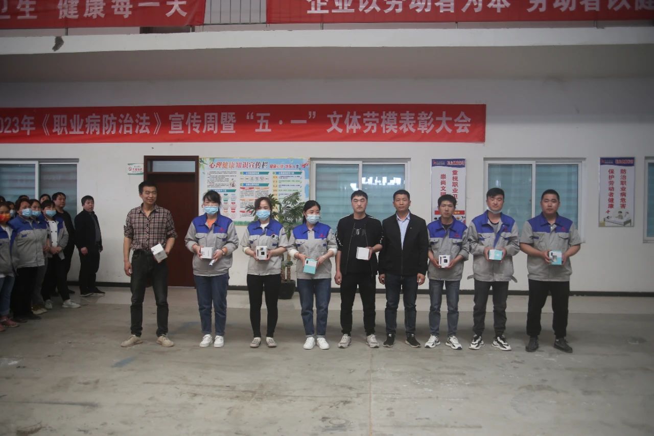 1683084093617965.jpg 56ca77531a66650ffa116b6a6914b1c4.jpg